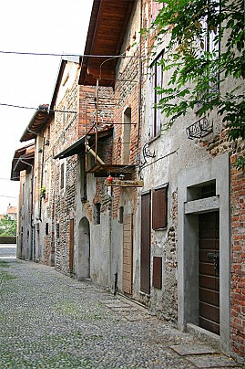 Via Interno Castello (Foto di Alessandro Vecchi - CC-BY-SA 2008)